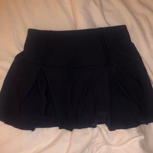 Lululemon pleated athletic skirt